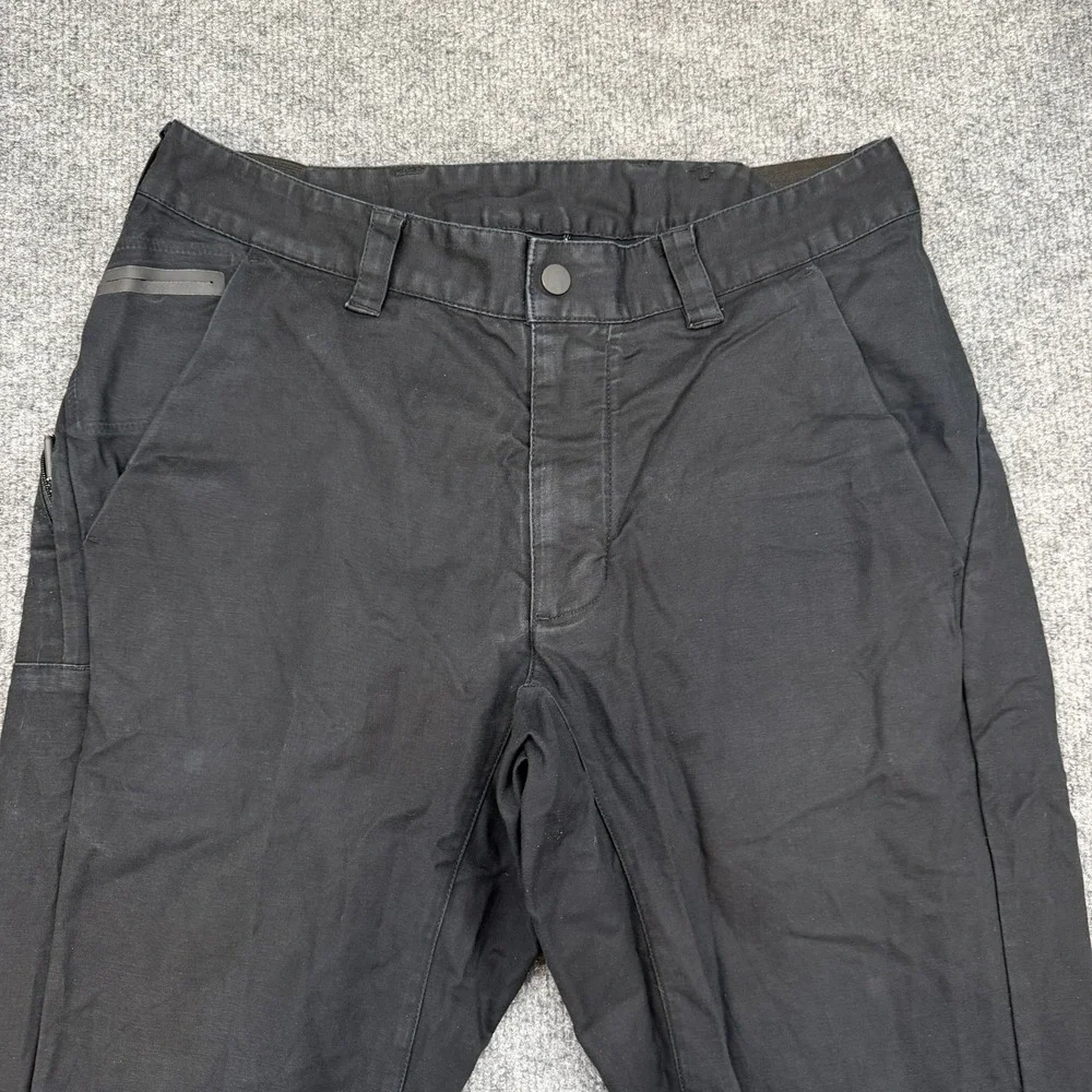 Nike Men's Cotton Blend Bonded Woven Black Cropped Pants Size 30, 876972-010